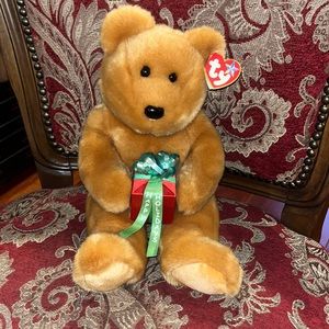 “ty” Christmas gift bear 2005 mint condition
